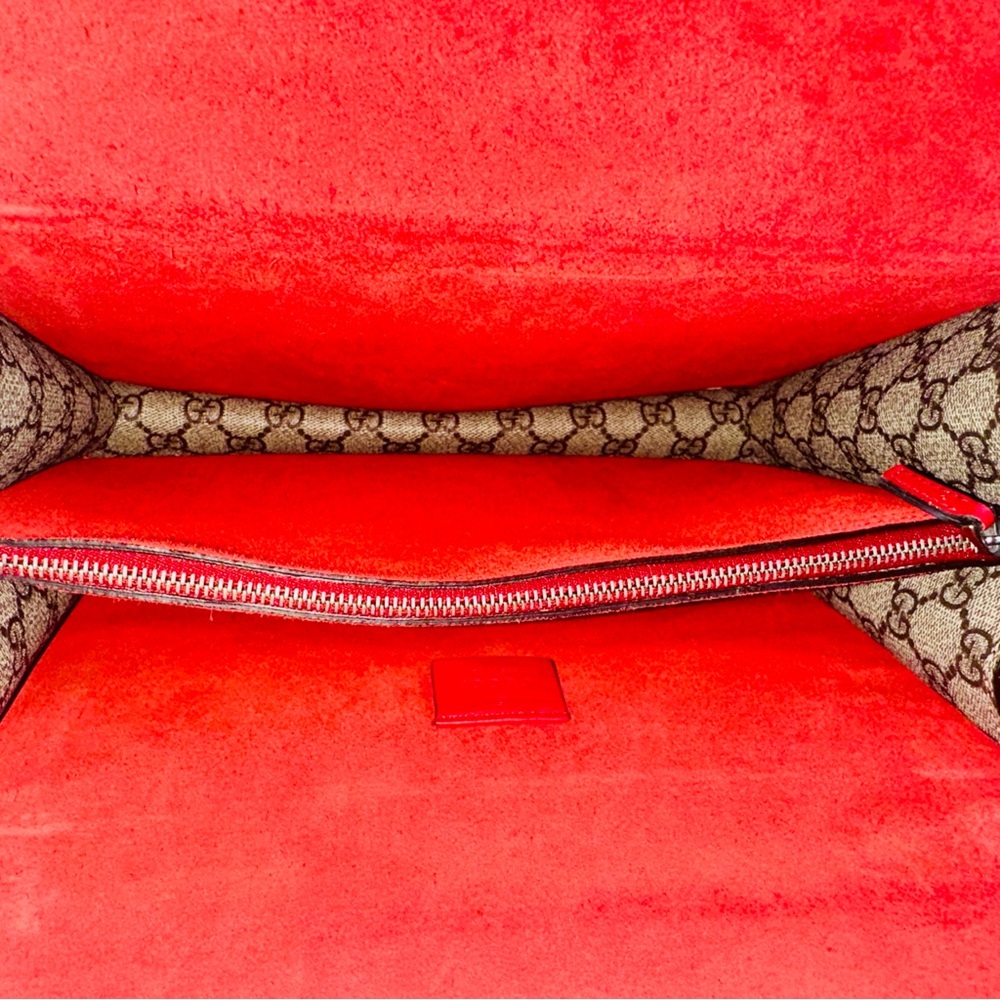 Gucci Dionysus GG Medium Shoulder Bag - Picture 12 of 14